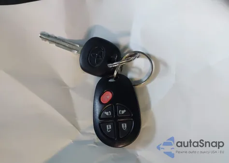 2012 Toyota Sienna Le from USA, damaged, VIN 5TDJK3DC8CS044947